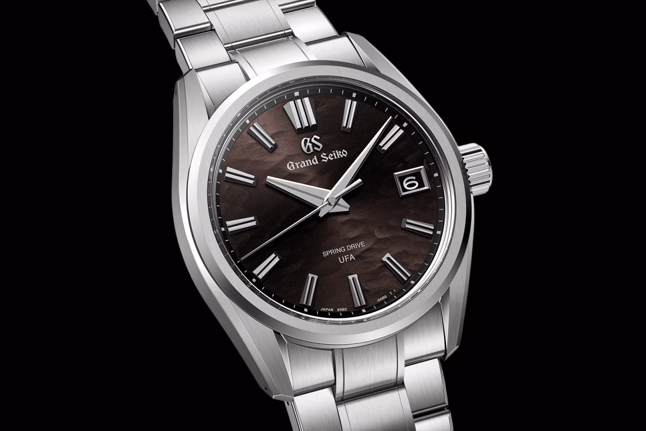 Moonlit Lake Suwa (SLGB007), nový model s High‑Intensity Titanium pouzdrem