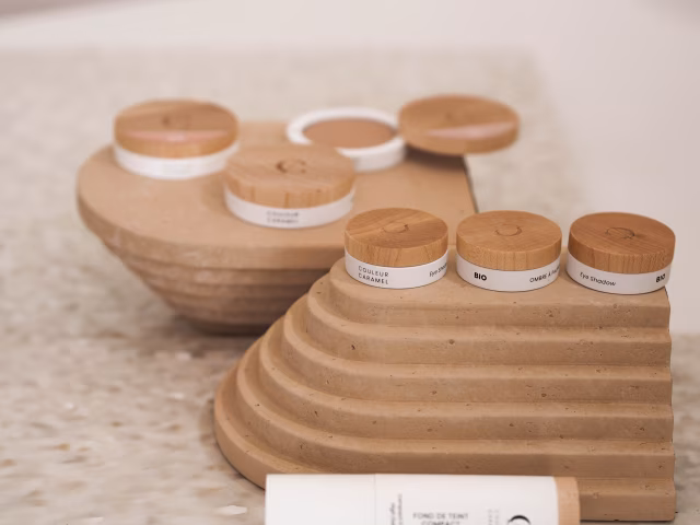 Kosmetický tip z biOrganica: COULEUR CARAMEL – francouzská  BIO delikatesa pro dokonalé líčení