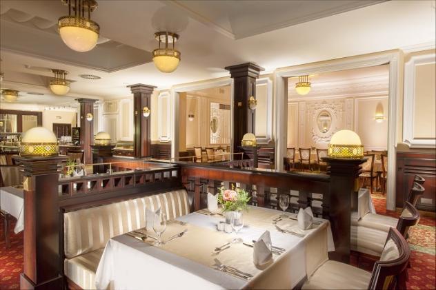 Spa hotel Olympic Palace: restaurace