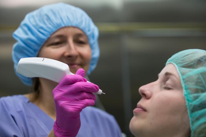 Dermatoložka Nina Koutná z kliniky GHC Praha